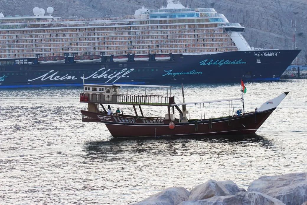 Musandam Fjord Fiesta: Half Day Dhow Cruise